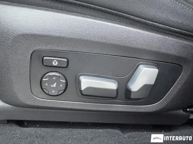 BMW X3 3.0e 55 interauto-car