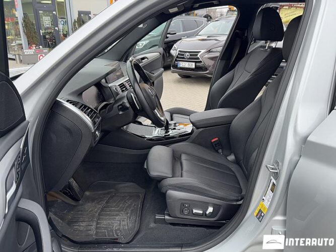 BMW X3 3.0e 40 interauto-car
