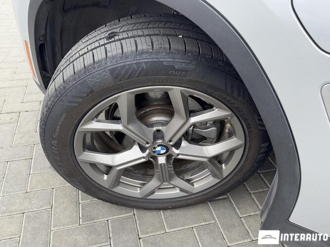 BMW X3 3.0e 51 interauto-car