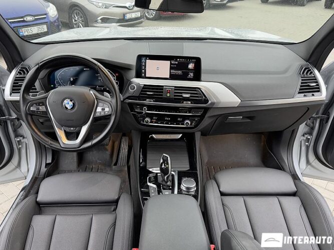 BMW X3 3.0e 41 interauto-car