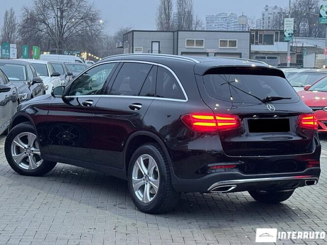 Mercedes GLC 250d 35 interauto-car