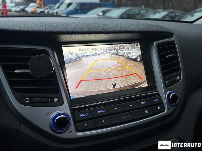 Hyundai Tucson 40 interauto-car