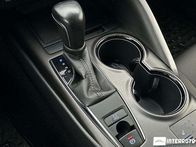 Toyota Camry 42 interauto-car