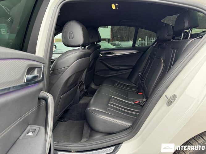 BMW 530e 37 interauto-car