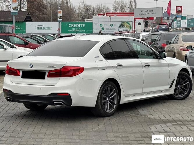 BMW 530e 34 interauto-car