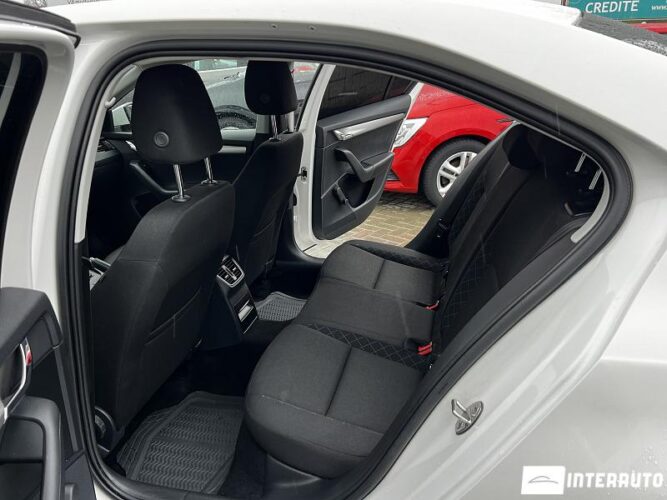 Skoda Octavia 42 interauto-car