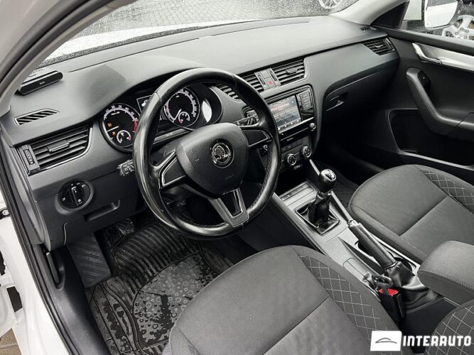 Skoda Octavia 36 interauto-car