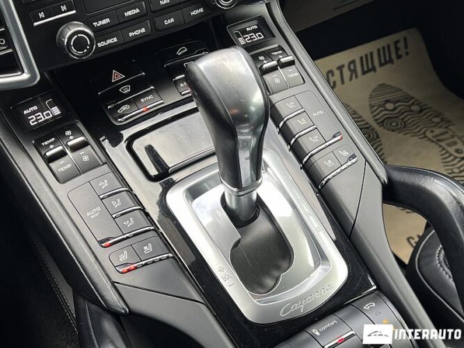 Porsche Cayenne 48 interauto-car
