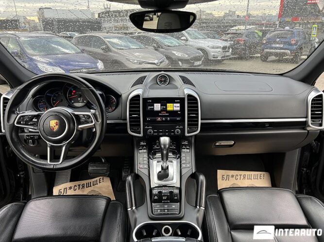 Porsche Cayenne 41 interauto-car