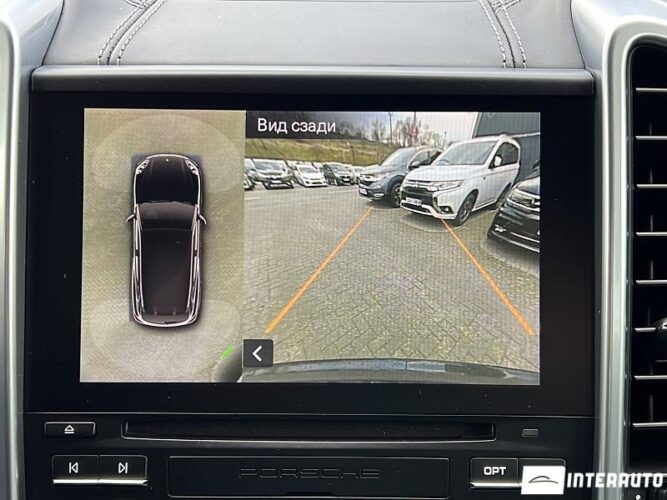 Porsche Cayenne 45 interauto-car