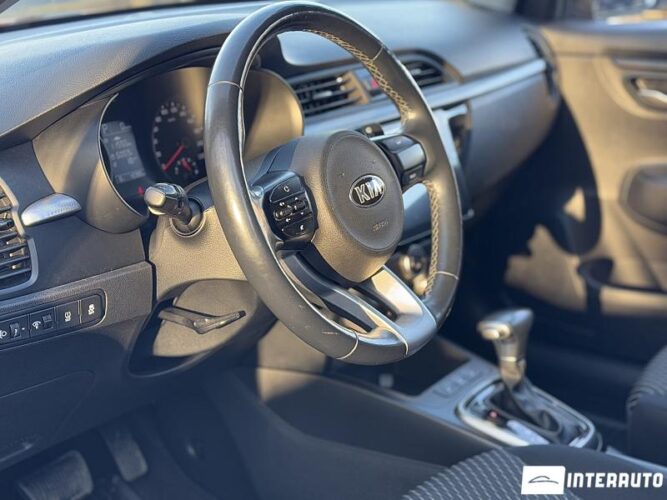 Kia Rio X-Line 37 interauto-car