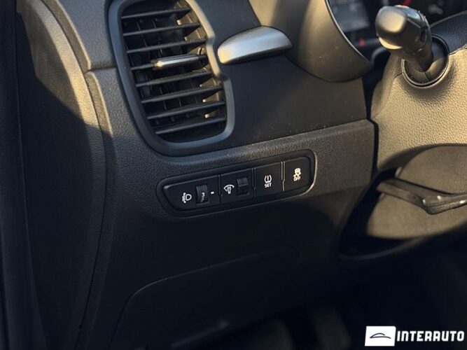 Kia Rio X-Line 38 interauto-car