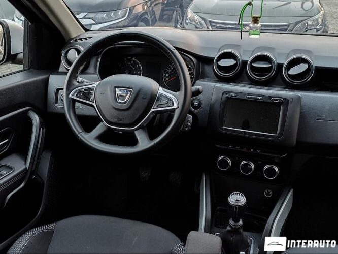 Dacia Duster 36 interauto-car