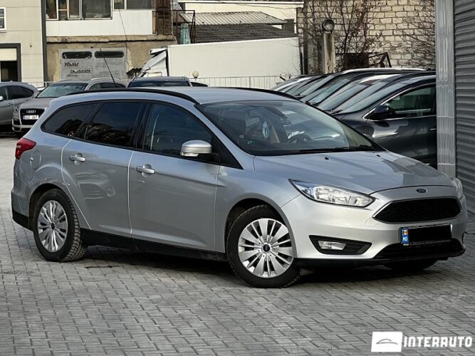 Ford Focus 30 interauto-car