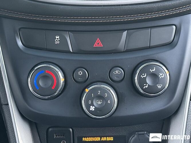 Chevrolet Trax 40 interauto-car