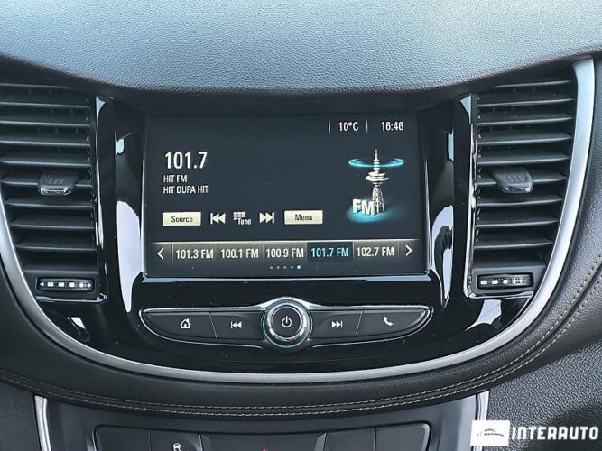 Chevrolet Trax 38 interauto-car