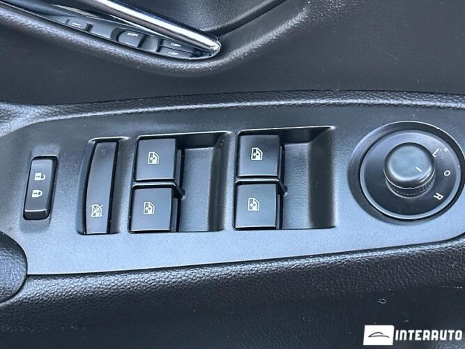 Chevrolet Trax 45 interauto-car