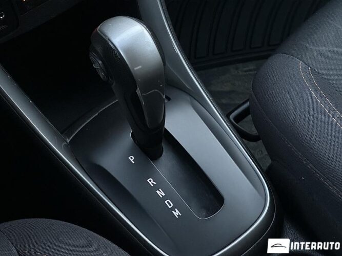 Chevrolet Trax 41 interauto-car