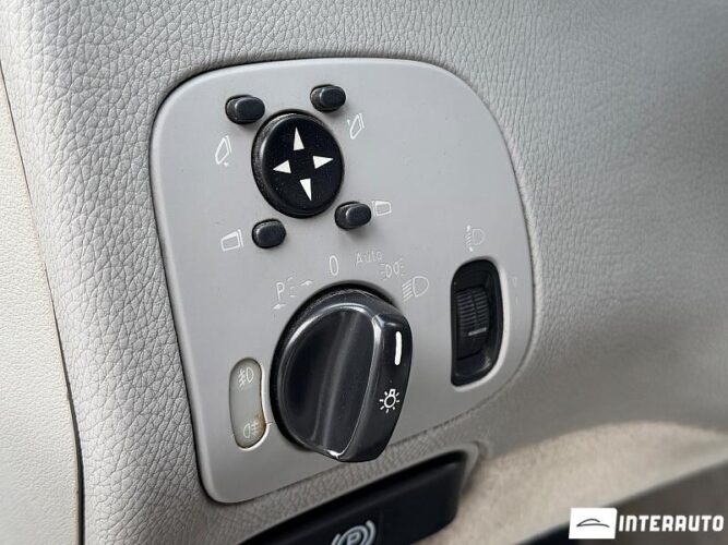 Mercedes CLK 270 34 interauto-car