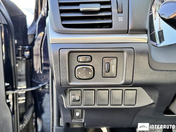 Lexus CT 200h 46 interauto-car