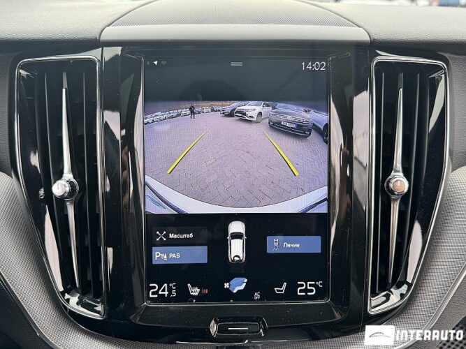 Volvo XC 60 43 interauto-car