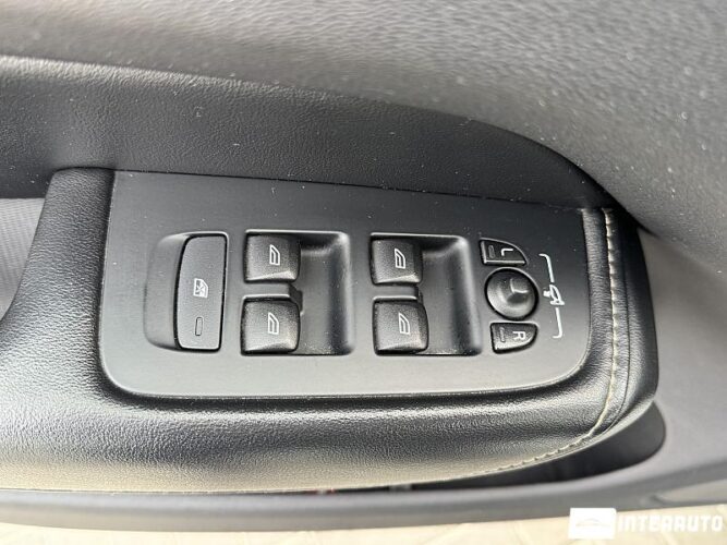 Volvo XC 60 53 interauto-car