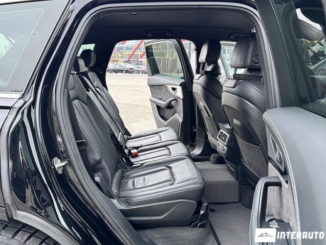 Audi Q7 E-Tron 49 interauto-car