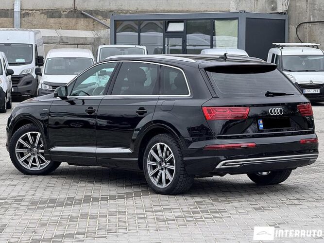 Audi Q7 E-Tron 38 interauto-car