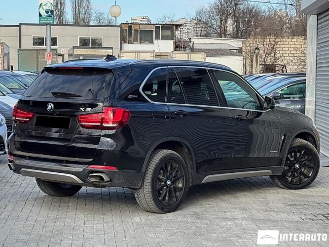BMW X5 4.0e 35 interauto-car