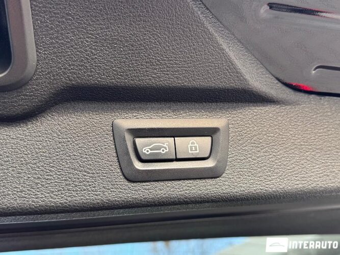 BMW X5 4.0e 49 interauto-car