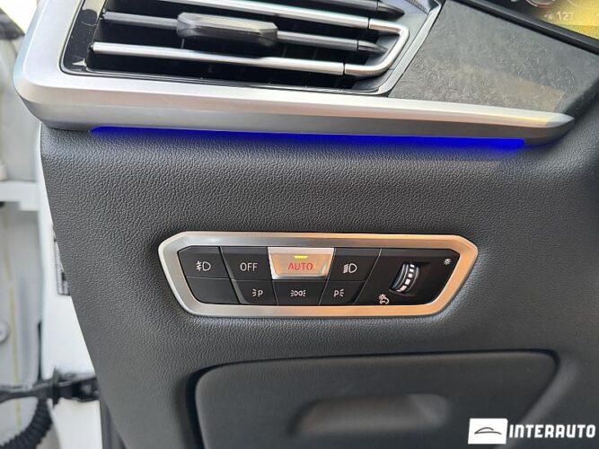 BMW X7 4.0i 72 interauto-car