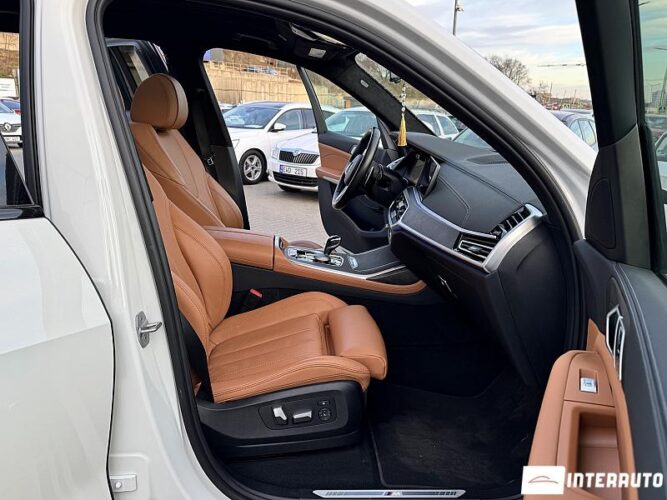 BMW X7 4.0i 66 interauto-car