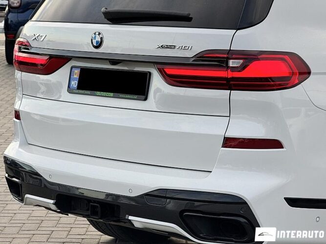 BMW X7 4.0i 50 interauto-car