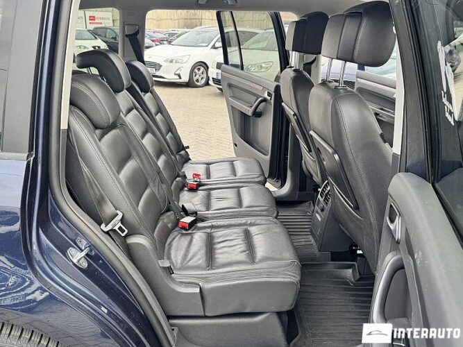 Volkswagen Touran 41 interauto-car