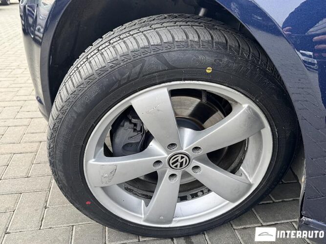 Volkswagen Touran 43 interauto-car