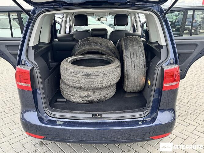 Volkswagen Touran 46 interauto-car