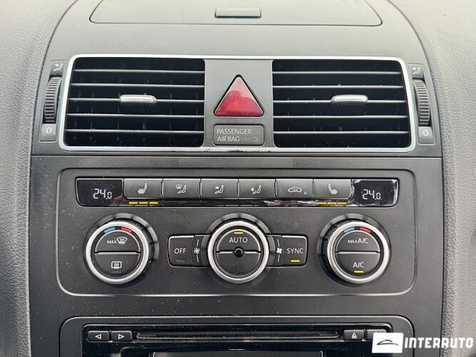 Volkswagen Touran 37 interauto-car