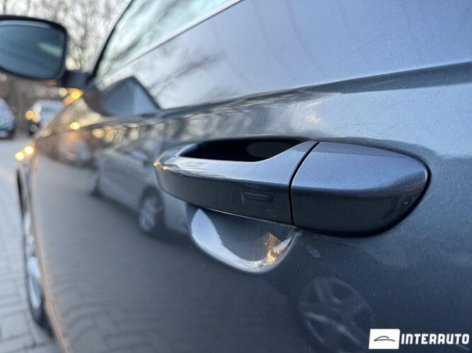 Volkswagen Passat 34 interauto-car