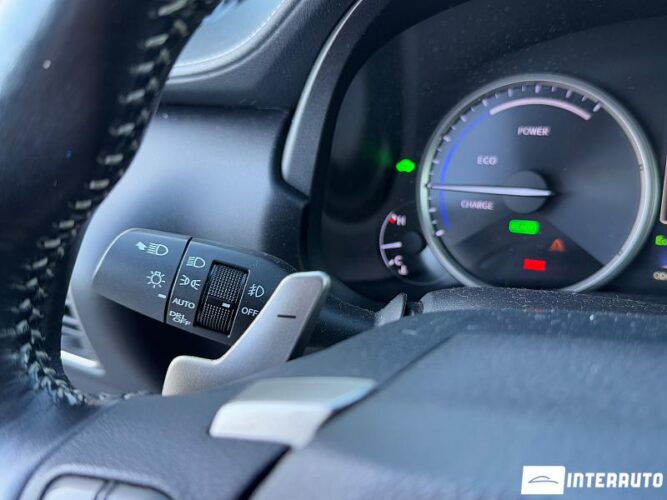 Lexus NX 300H 48 interauto-car