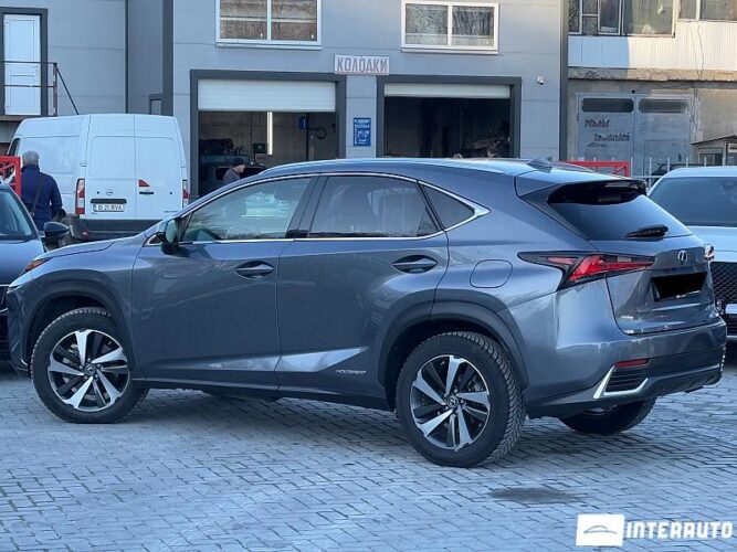 Lexus NX 300H 36 interauto-car