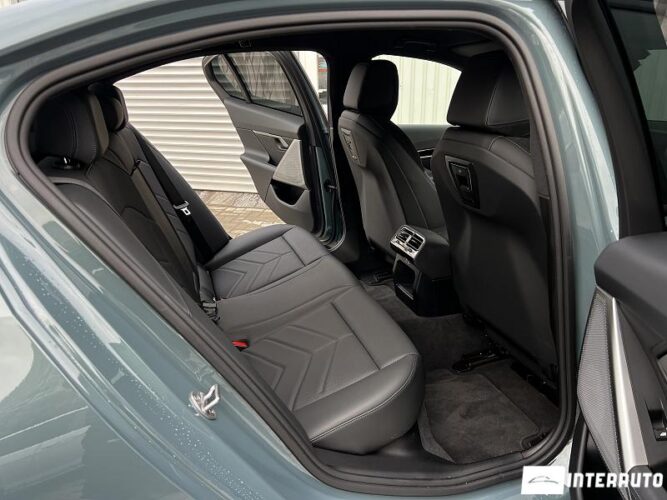 BMW 520 52 interauto-car