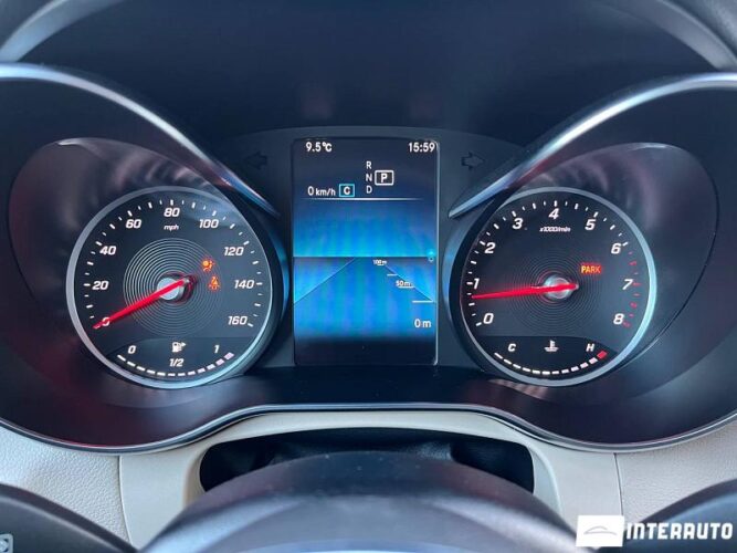 Mercedes GLC 300 37 interauto-car