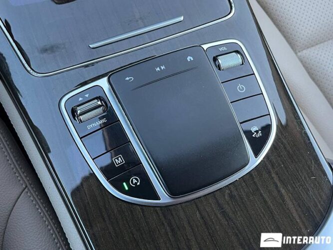 Mercedes GLC 300 42 interauto-car