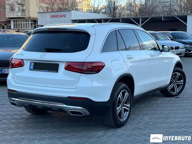 Mercedes GLC 300 31 interauto-car