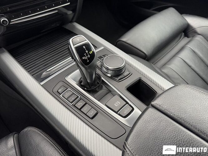 BMW X5 2.5D 56 interauto-car