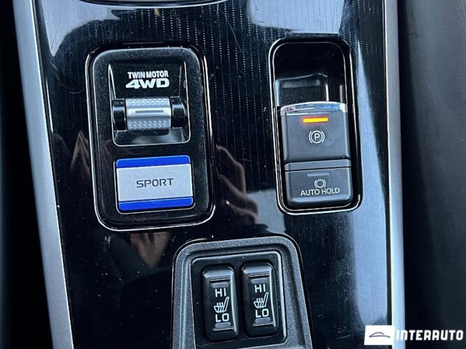 Mitsubishi Outlander 45 interauto-car