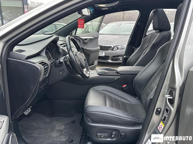 Lexus NX 300H 46 interauto-car