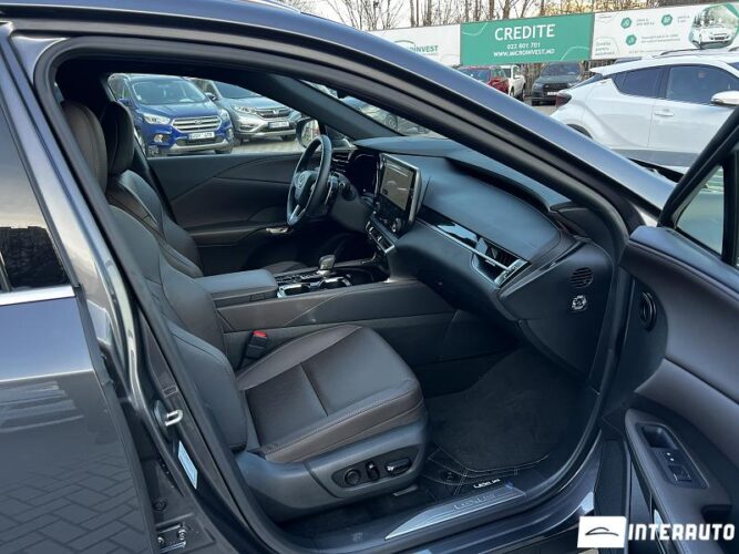 Lexus RX 350h 44 interauto-car