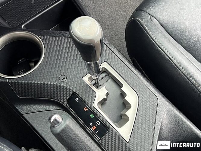 Toyota Rav-4 45 interauto-car