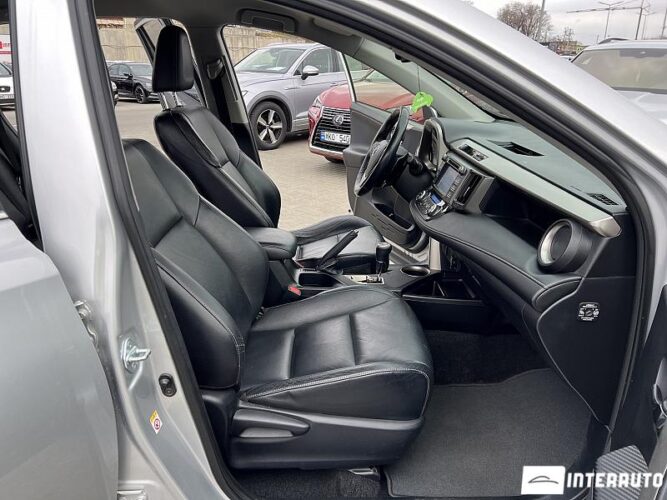 Toyota Rav-4 48 interauto-car